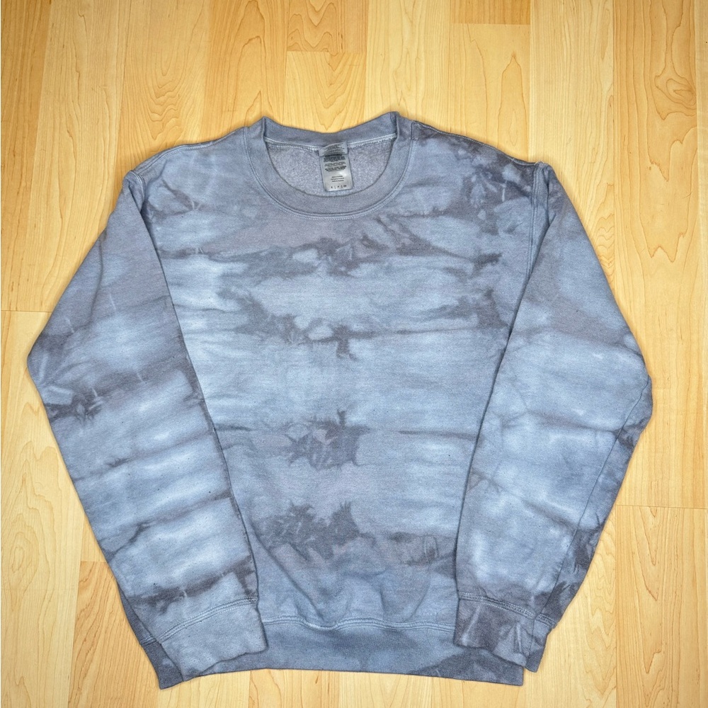 Gildan Men's Crewneck Sweater in Gray Tie-Dye